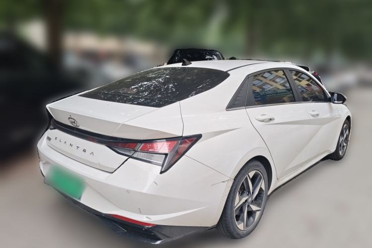 Used Hyundai Elantra 2021 1.5L CVT GLX Elite Edition Rear Right 45 Deg
