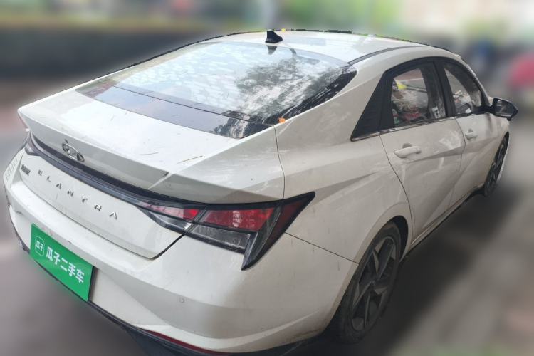 Used Hyundai Elantra 2021 1.5L CVT GLX Elite Edition Rear Right 45 Deg