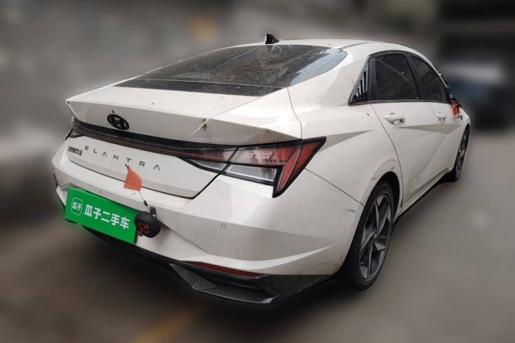 Used Hyundai Elantra 2021 1.5L CVT LUX Prestige Edition Rear Right 45 Deg