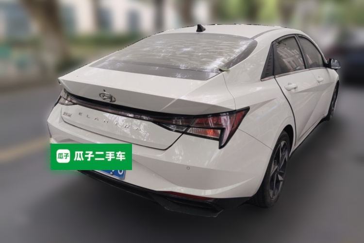 Used Hyundai Elantra 2021 1.5L CVT LUX Prestige Edition Rear Right 45 Deg