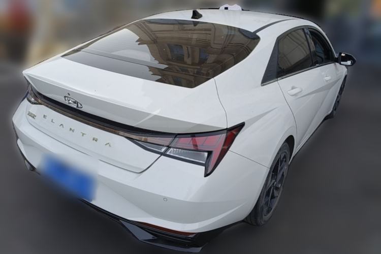 Used Hyundai Elantra 2021 1.5L CVT LUX Prestige Edition Rear Right 45 Deg