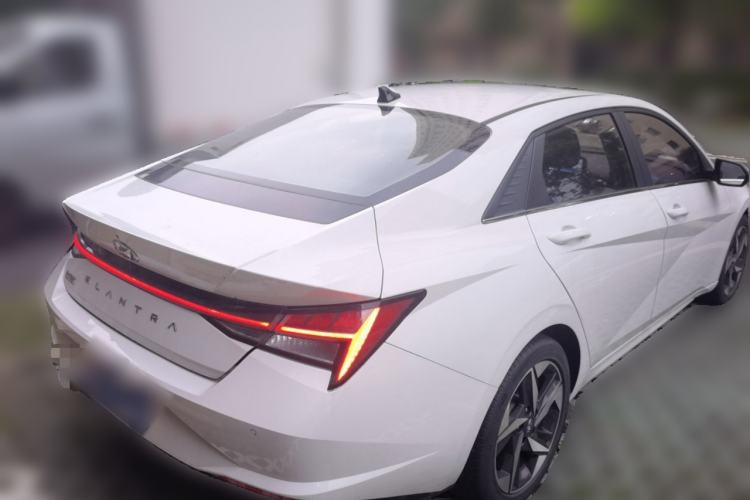 Used Hyundai Elantra 2021 1.5L CVT GLX Elite Edition Rear Right 45 Deg