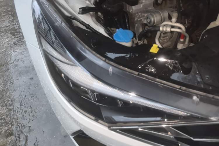 Used Hyundai Elantra 2021 1.5L CVT GLX Elite Edition Right Front Headlight