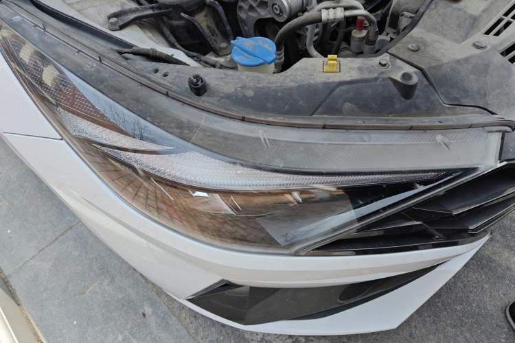 Used Hyundai Elantra 2021 1.5L CVT GLX Elite Edition Right Front Headlight