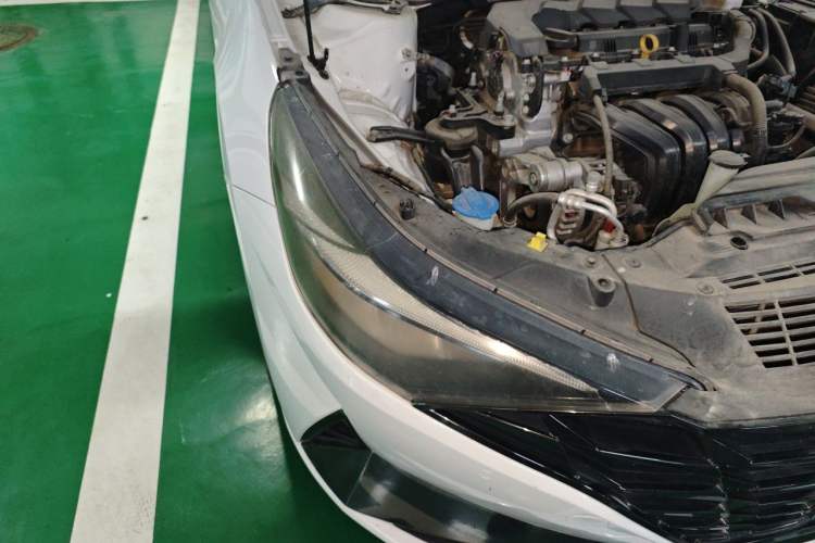 Used Hyundai Elantra 2021 1.5L CVT LUX Prestige Edition Right Front Headlight