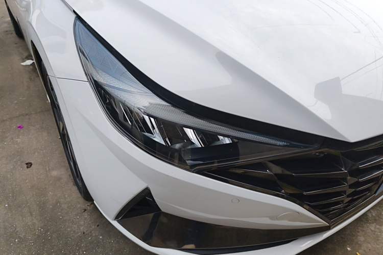 Used Hyundai Elantra 2021 1.5L CVT LUX Prestige Edition Right Front Headlight