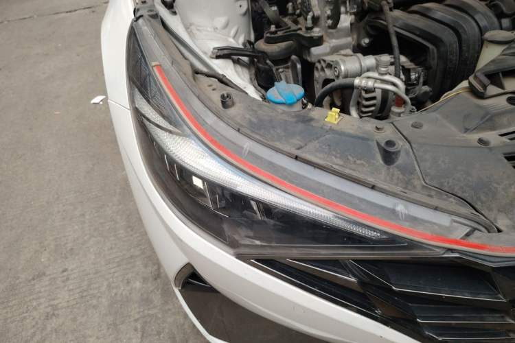 Used Hyundai Elantra 2021 1.5L CVT LUX Prestige Edition Right Front Headlight
