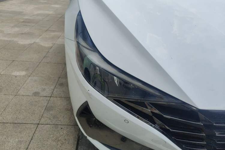 Used Hyundai Elantra 2021 1.5L CVT GLX Elite Edition Right Front Headlight