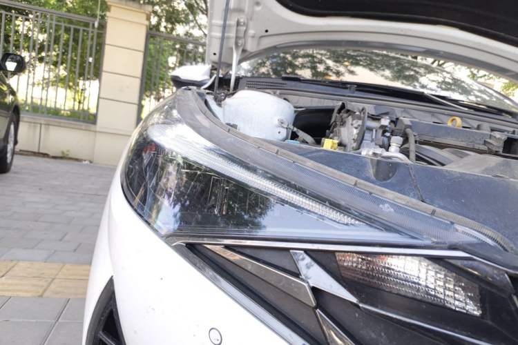 Used Hyundai Elantra 2021 1.5L CVT LUX Prestige Edition Right Front Headlight