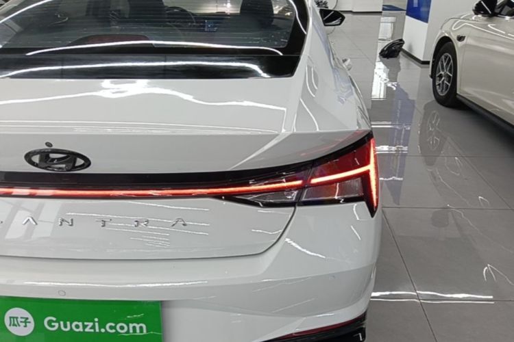 Used Hyundai Elantra 2021 1.5L CVT LUX Prestige Edition Right Rear Taillight