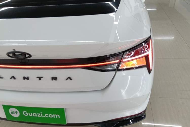 Used Hyundai Elantra 2021 1.5L CVT LUX Prestige Edition Right Rear Taillight