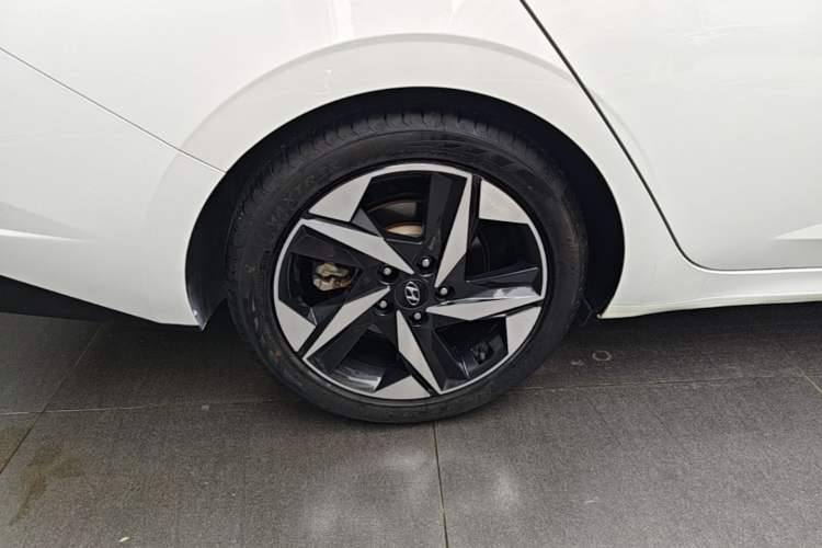Used Hyundai Elantra 2021 1.5L CVT GLX Elite Edition Right Rear Wheel Hub