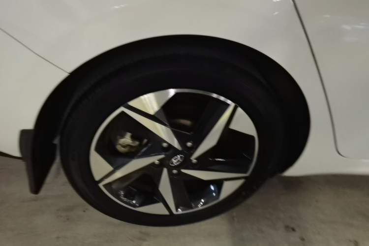Used Hyundai Elantra 2021 1.5L CVT GLX Elite Edition Right Rear Wheel Hub