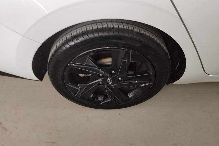 Used Hyundai Elantra 2021 1.5L CVT GLX Elite Edition Right Rear Wheel Hub