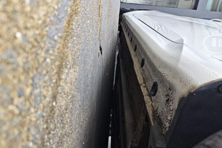 Used Hyundai Elantra 2021 1.5L CVT GLX Elite Edition Right Side Sill