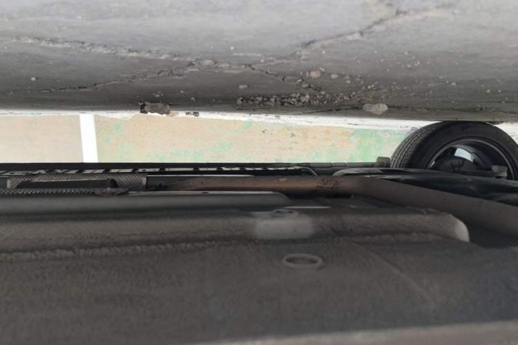 Used Hyundai Elantra 2021 1.5L CVT LUX Prestige Edition Right Side Sill