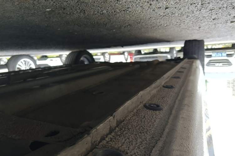 Used Hyundai Elantra 2021 1.5L CVT LUX Prestige Edition Right Side Sill