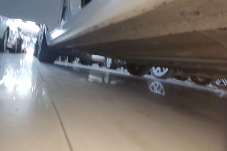 Used Hyundai Elantra 2021 1.5L CVT LUX Prestige Edition Right Side Sill