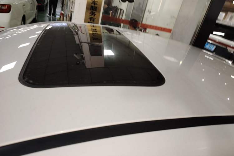 Used Hyundai Elantra 2021 1.5L CVT LUX Prestige Edition Roof