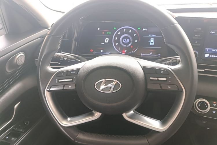 Used Hyundai Elantra 2021 1.5L CVT GLX Elite Edition Steering Wheel