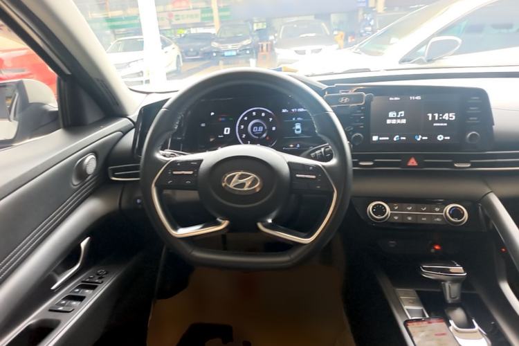 Used Hyundai Elantra 2021 1.5L CVT GLX Elite Edition Steering Wheel