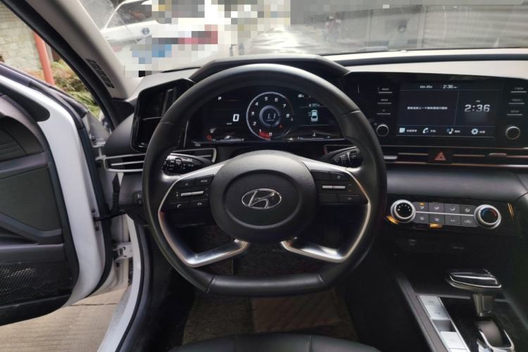 Used Hyundai Elantra 2021 1.5L CVT GLX Elite Edition Steering Wheel