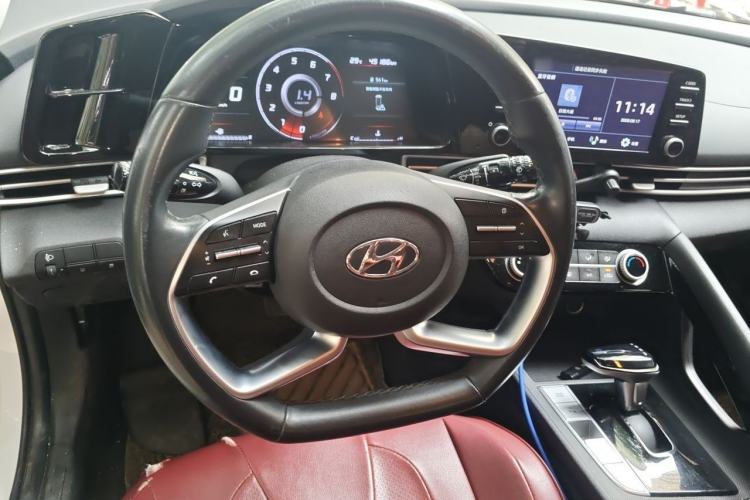 Used Hyundai Elantra 2021 1.5L CVT GLX Elite Edition Steering Wheel