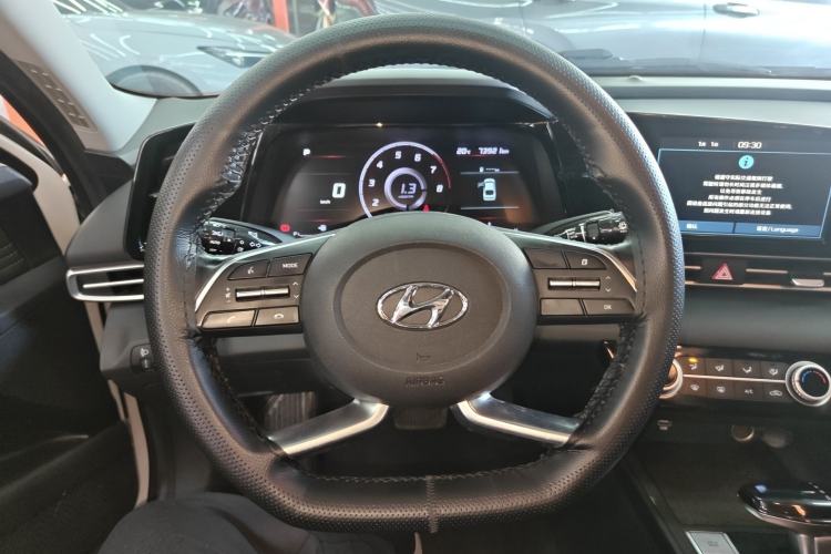 Used Hyundai Elantra 2021 1.5L CVT GLX Elite Edition Steering Wheel