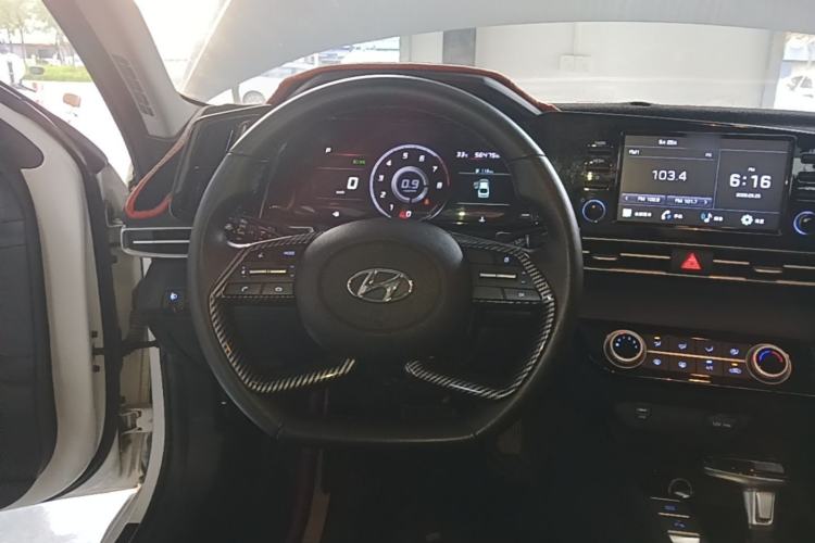 Used Hyundai Elantra 2021 1.5L CVT GLX Elite Edition Steering Wheel