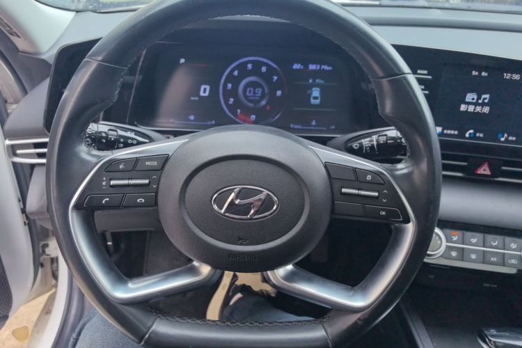 Used Hyundai Elantra 2021 1.5L CVT GLX Elite Edition Steering Wheel