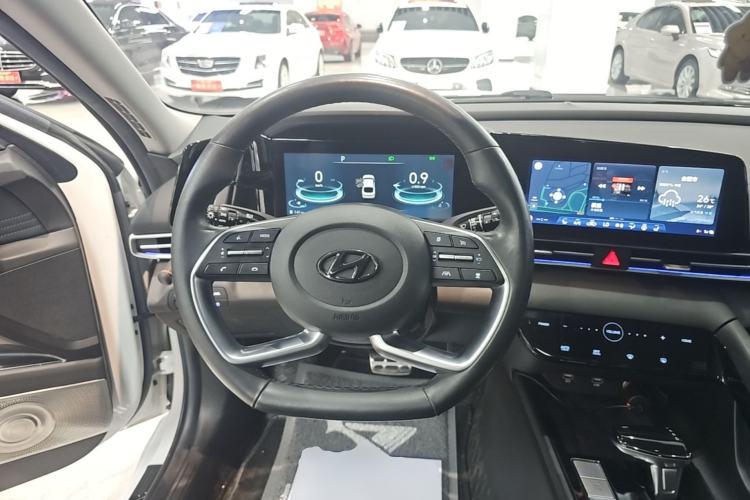 Used Hyundai Elantra 2021 1.5L CVT TOP Flagship Edition Steering Wheel
