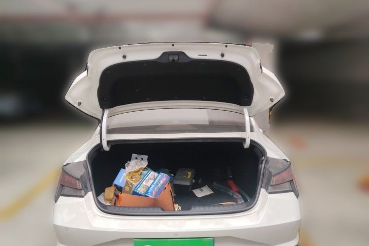Used Hyundai Elantra 2021 1.5L CVT LUX Prestige Edition Trunk