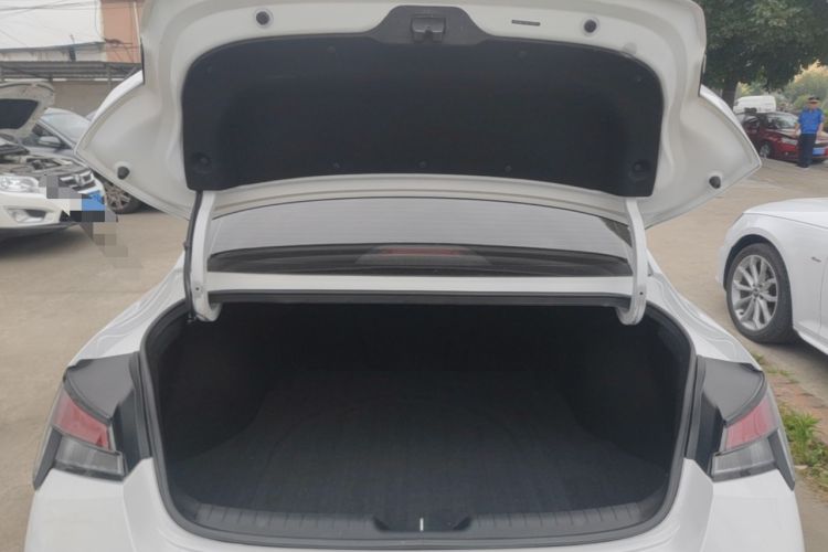 Used Hyundai Elantra 2021 1.5L CVT GLX Elite Edition Trunk