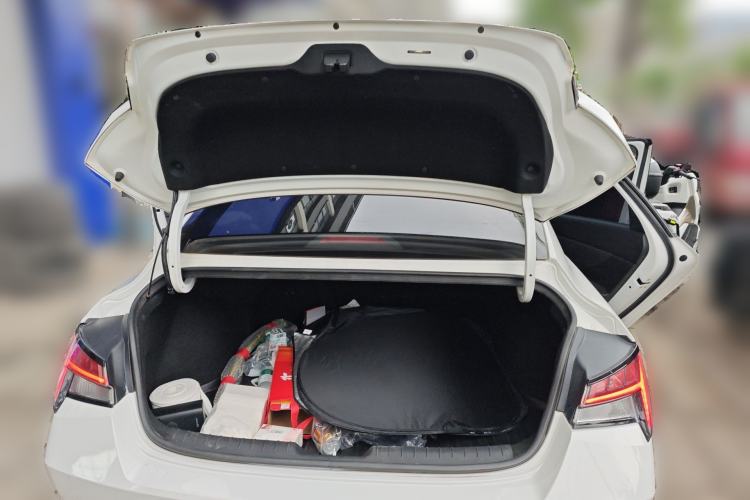 Used Hyundai Elantra 2021 1.5L CVT LUX Prestige Edition Trunk