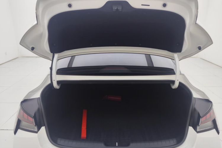 Used Hyundai Elantra 2021 1.5L CVT LUX Prestige Edition Trunk