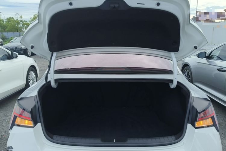 Used Hyundai Elantra 2021 1.5L CVT LUX Prestige Edition Trunk