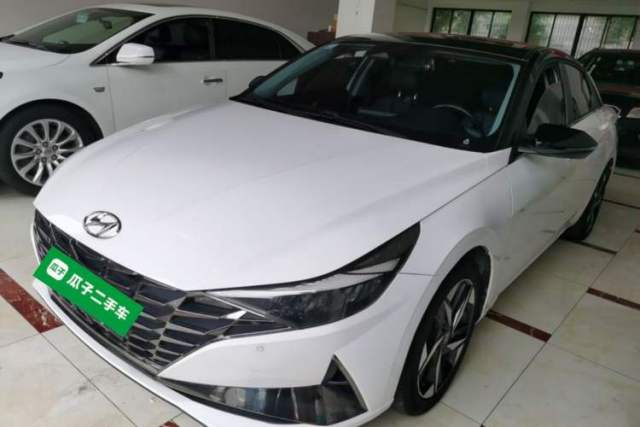 Used Hyundai Elantra 2021 1.5L CVT LUX Prestige Edition