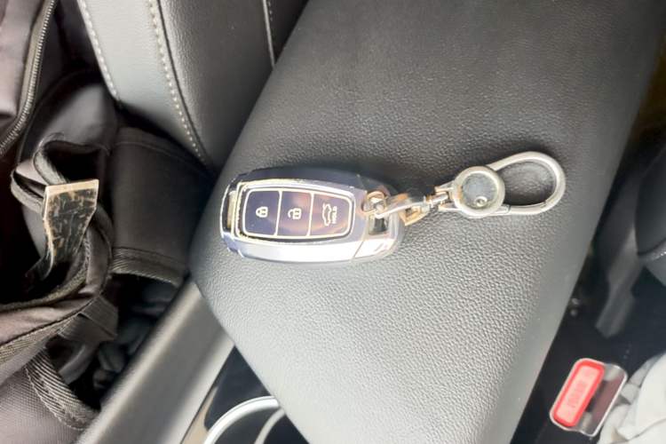 Used Hyundai Elantra 2021 1.5L CVT GLX Elite Edition Vehicle Key