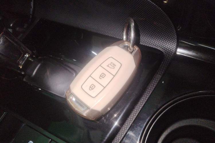 Used Hyundai Elantra 2021 240TGDi DCT LUX Prestige Edition Vehicle Key