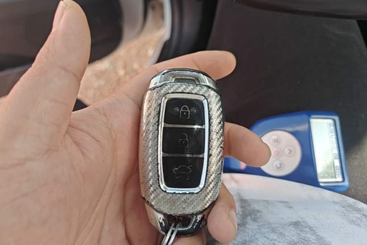 Used Hyundai Elantra 2021 1.5L CVT GLX Elite Edition Vehicle Key