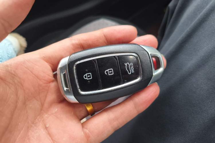 Used Hyundai Elantra 2021 1.5L CVT GLX Elite Edition Vehicle Key