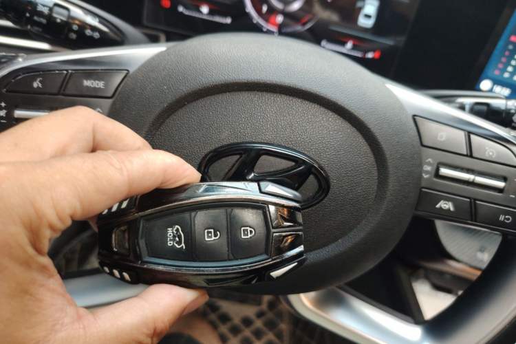 Used Hyundai Elantra 2021 1.5L CVT LUX Prestige Edition Vehicle Key
