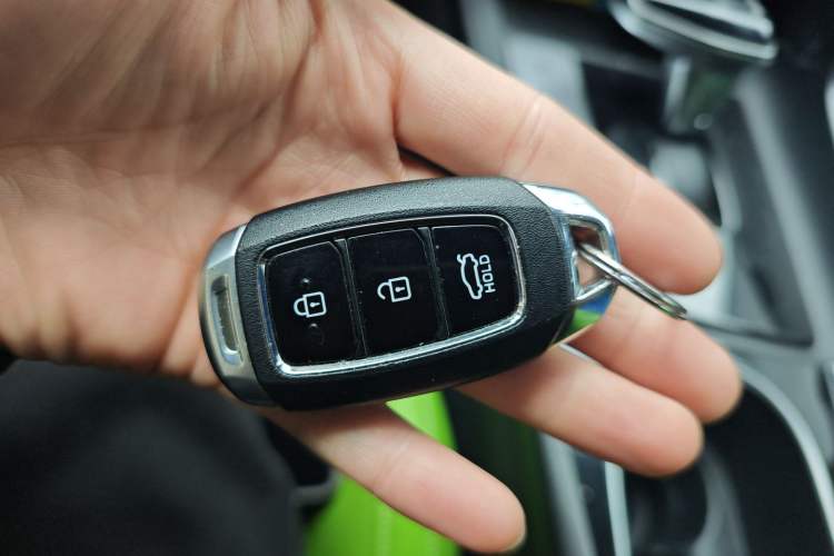 Used Hyundai Elantra 2021 1.5L CVT LUX Prestige Edition Vehicle Key