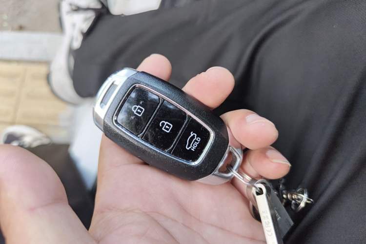 Used Hyundai Elantra 2021 1.5L CVT LUX Prestige Edition Vehicle Key