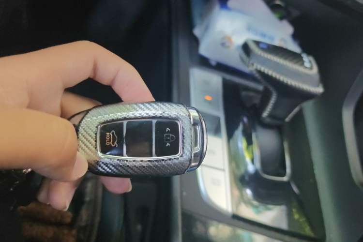 Used Hyundai Elantra 2021 1.5L CVT LUX Prestige Edition Vehicle Key