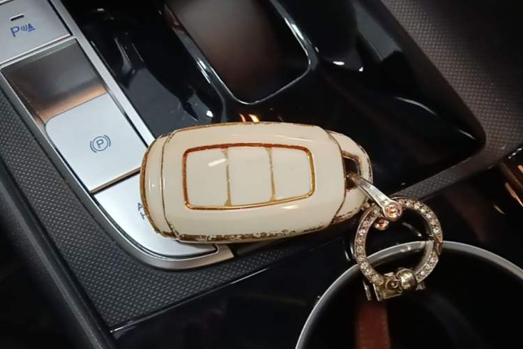 Used Hyundai Elantra 2021 1.5L CVT GLX Elite Edition Vehicle Key