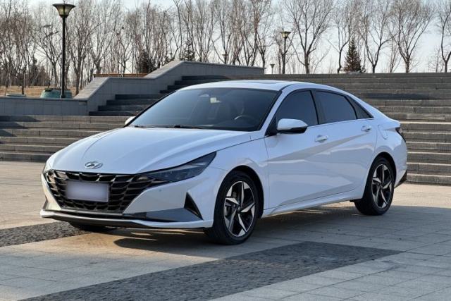 Used Hyundai Elantra 2021 1.5L CVT LUX Prestige Edition