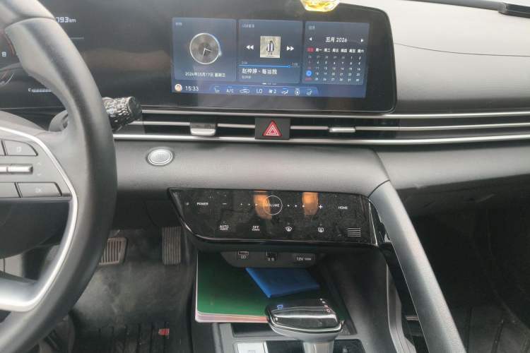 Used Hyundai Elantra 2022 1.5L CVT GLX Elite Edition Audio And AC Panel
