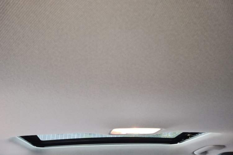 Used Hyundai Elantra 2022 1.5L CVT LUX Prestige Edition Headliner
