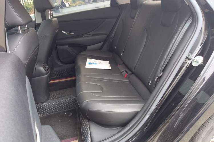 Used Hyundai Elantra 2022 1.5L CVT LUX Prestige Edition Left Rear Seat